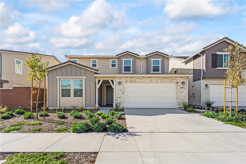 MLS #OC25270448 image #1