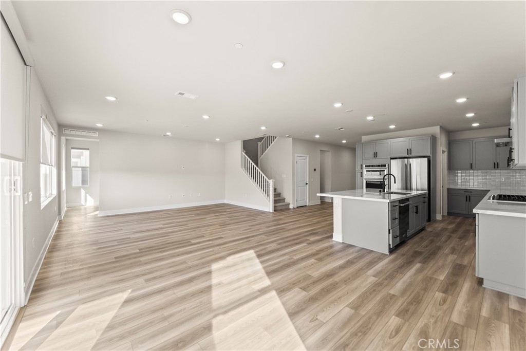 MLS #OC25270448 image #11