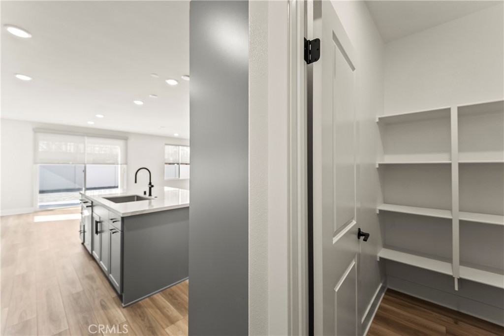 MLS #OC25270448 image #14