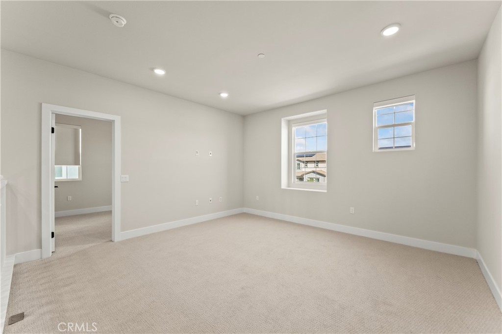 MLS #OC25270448 image #19