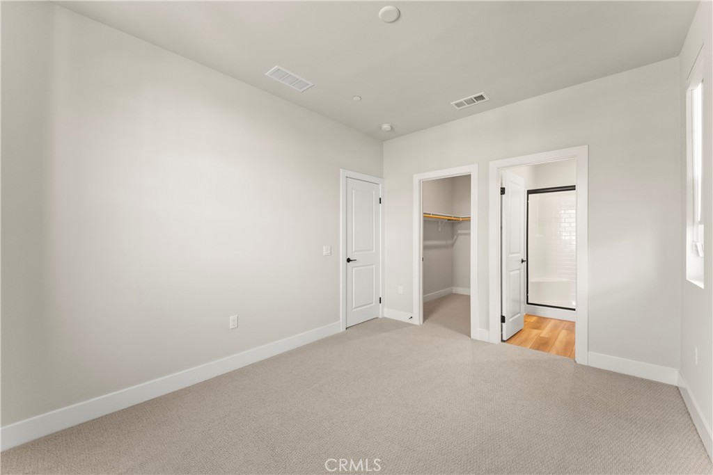 MLS #OC25270448 image #22