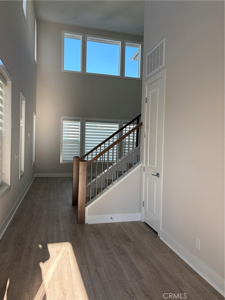 MLS #OC25270452 image #3