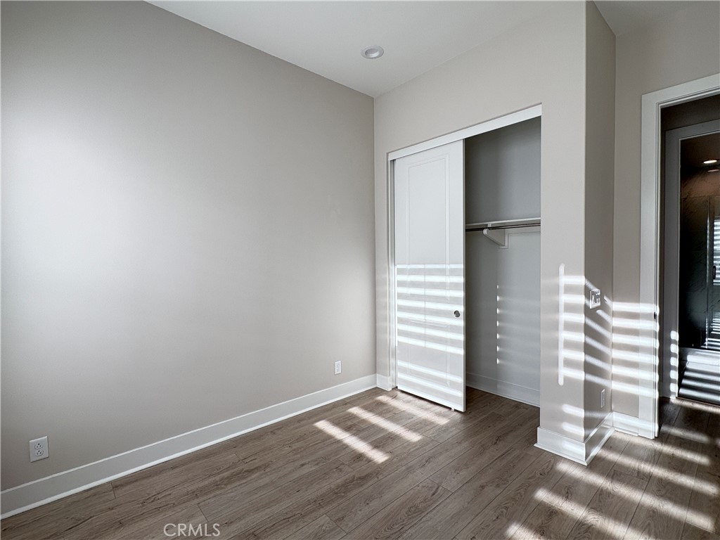 MLS #OC25270452 image #6