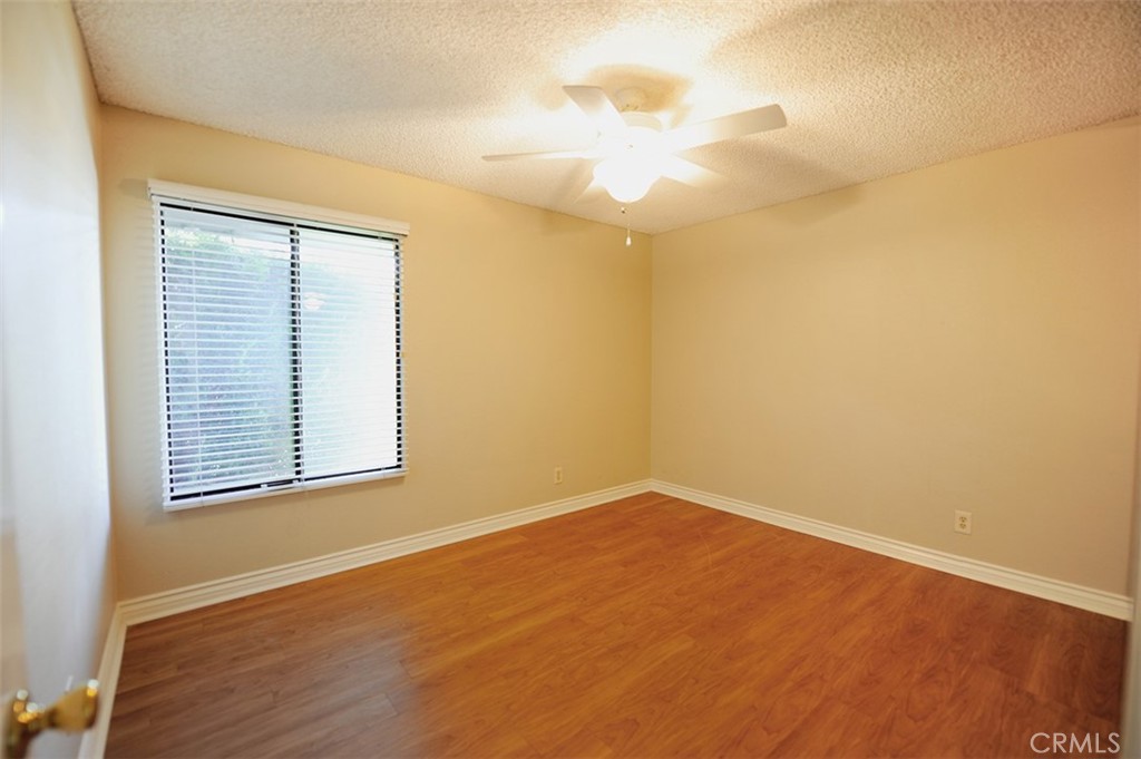 MLS #OC25270467 image #10