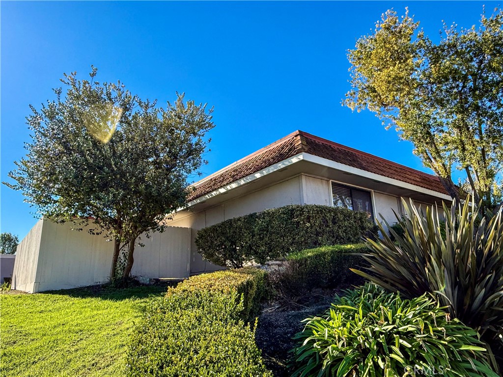 MLS #OC25270467 image #15