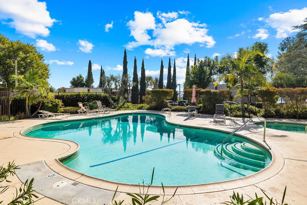 MLS #OC25270474 image #26