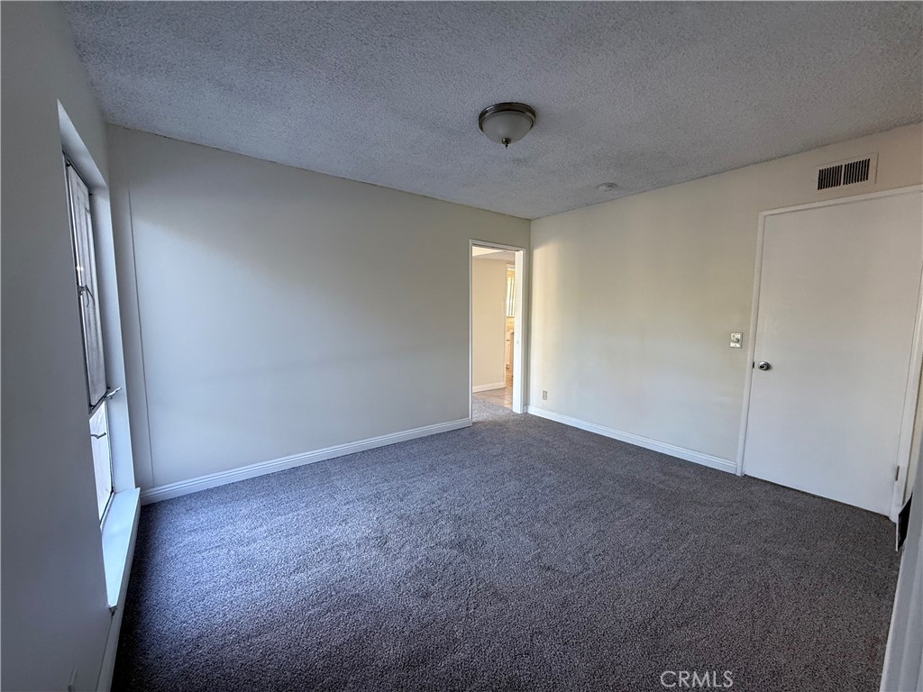 MLS #OC25270486 image #8