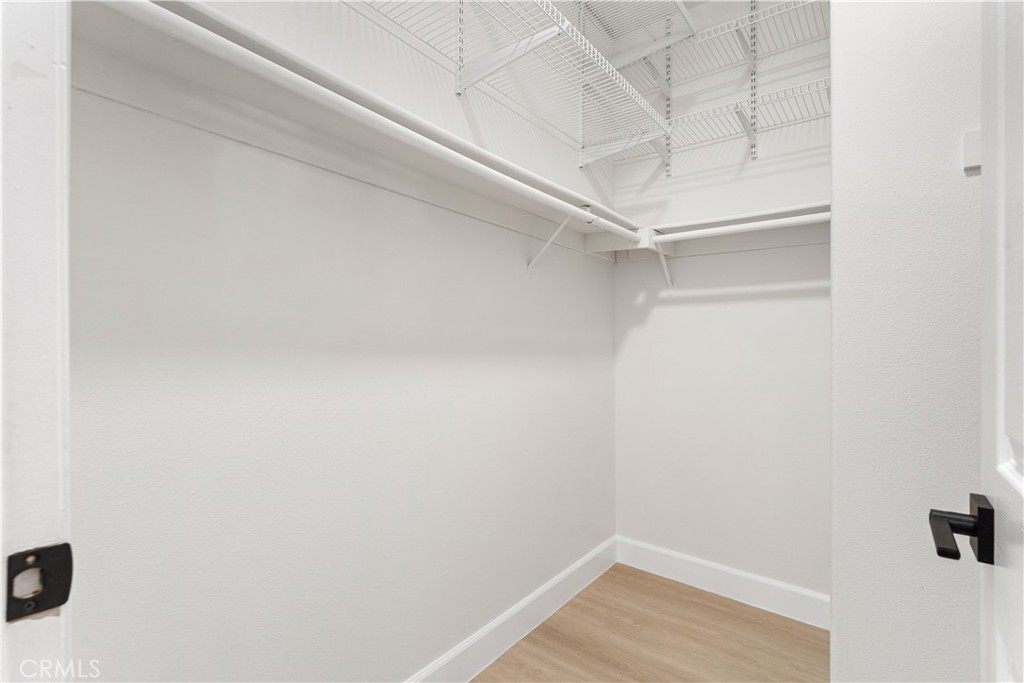 MLS #OC25270498 image #17