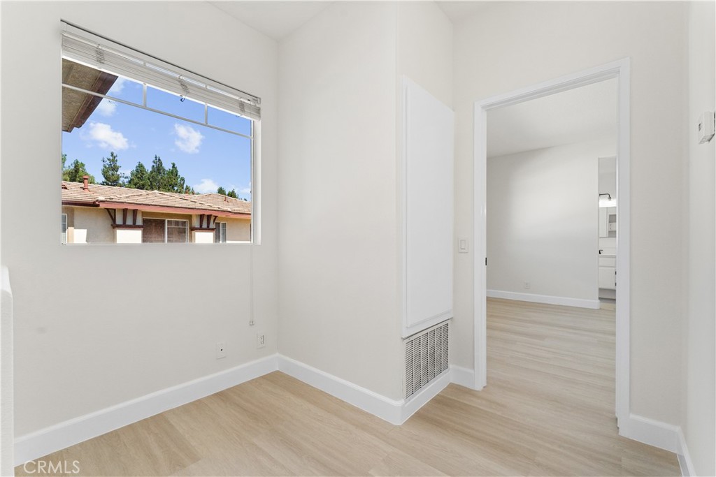 MLS #OC25270498 image #18