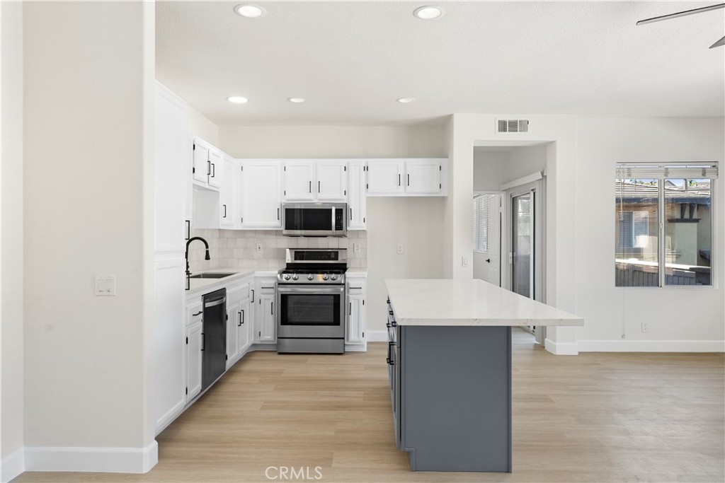 MLS #OC25270498 image #6