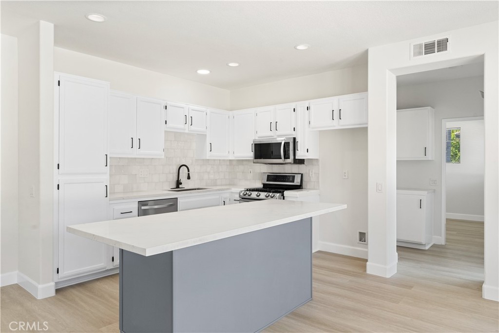 MLS #OC25270498 image #8