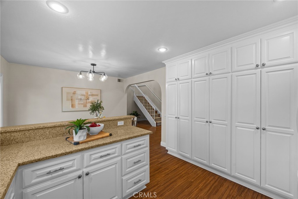 MLS #OC25270546 image #13