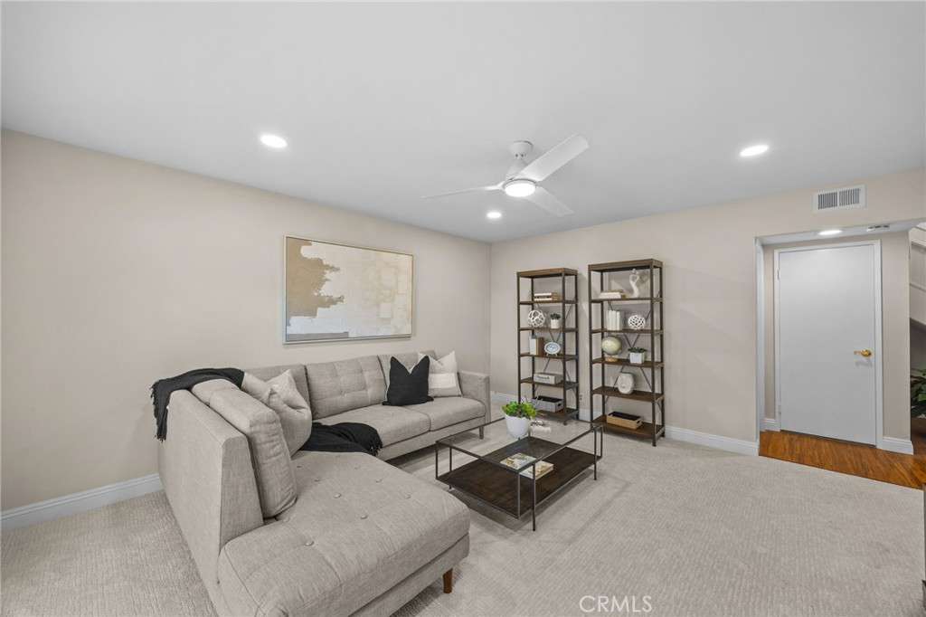 MLS #OC25270546 image #16