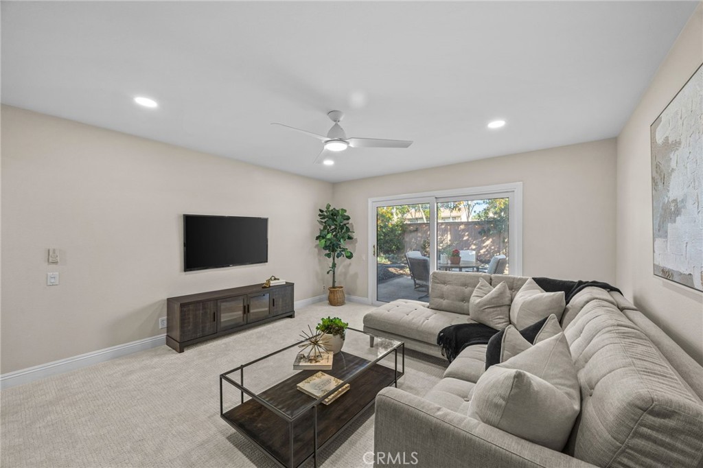 MLS #OC25270546 image #17