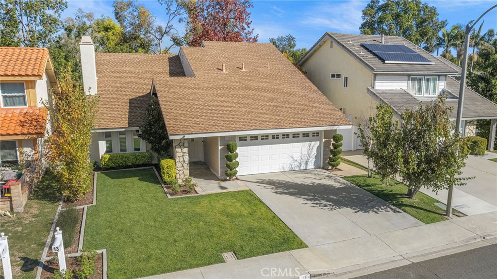 MLS #OC25270546 image #35