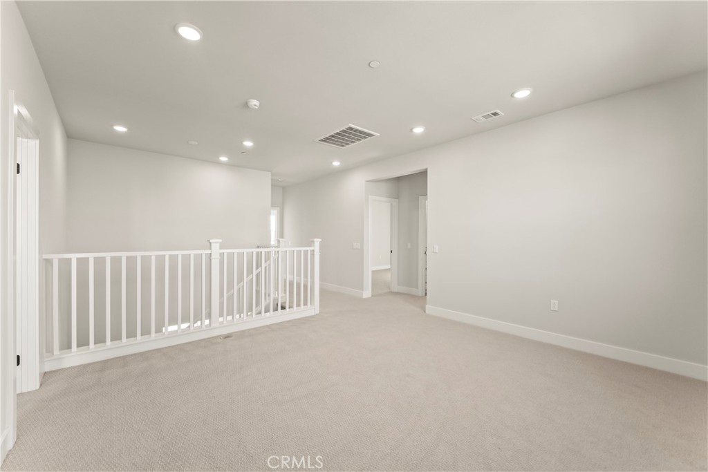 MLS #OC25270607 image #19