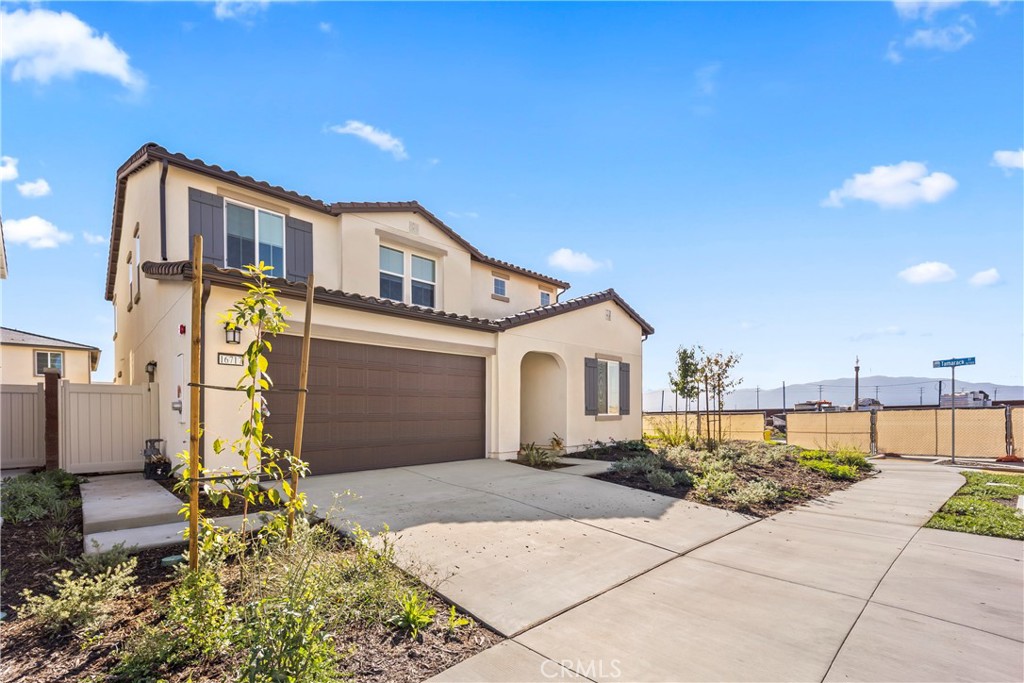 MLS #OC25270607 image #2