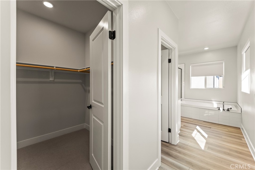 MLS #OC25270607 image #29