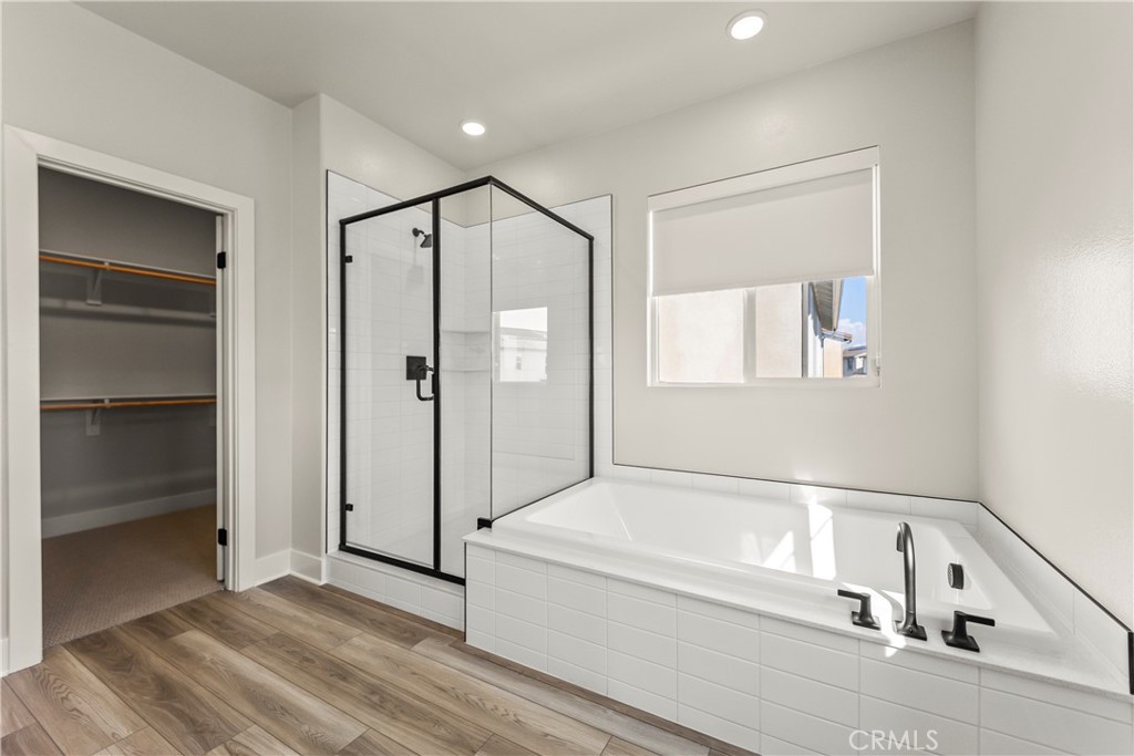 MLS #OC25270607 image #30