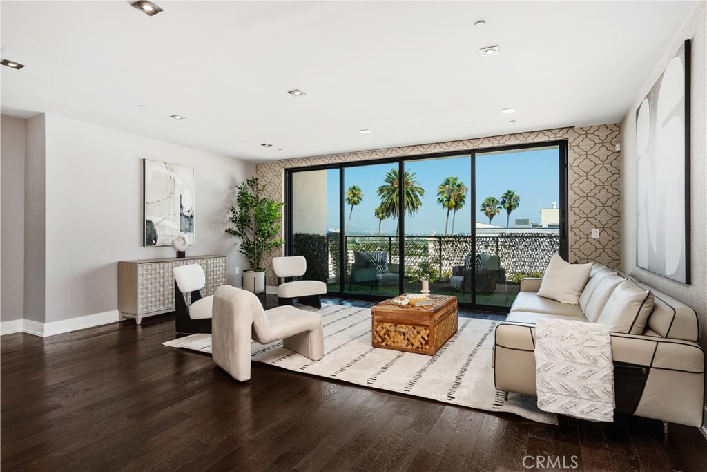 MLS #OC25218862 image #2