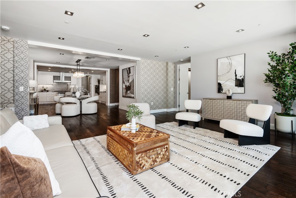 MLS #OC25218862 image #5