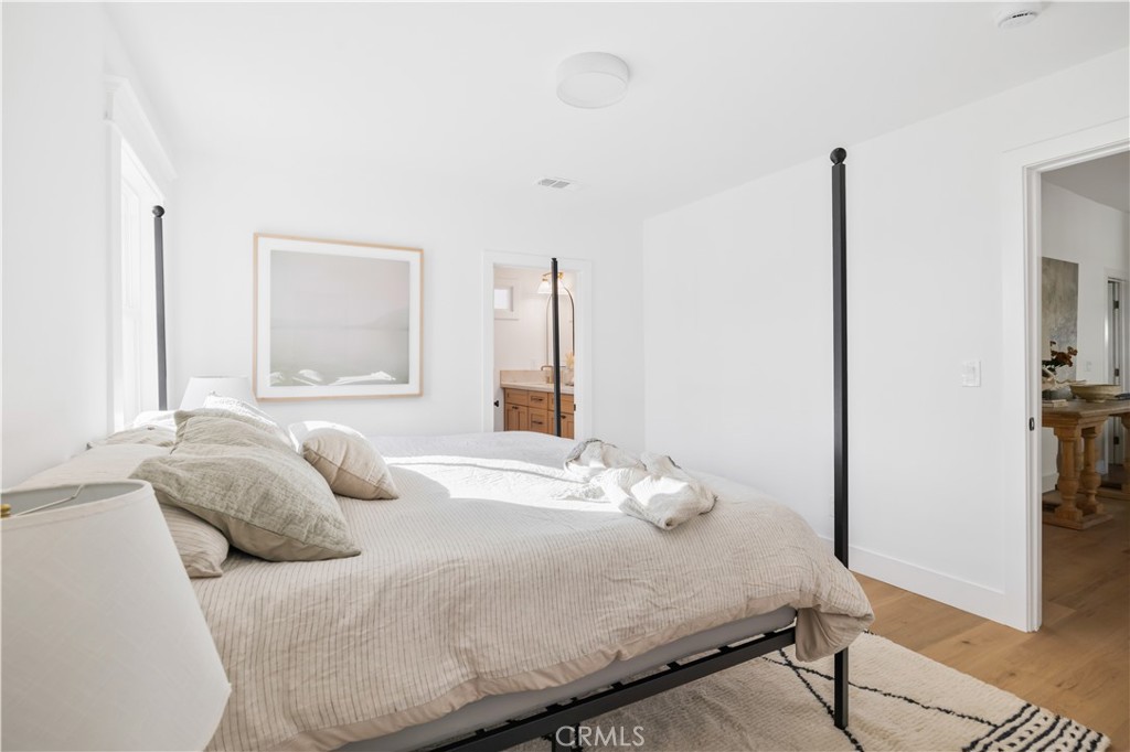 MLS #OC25270680 image #9