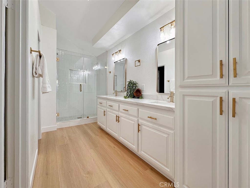 MLS #OC25270743 image #10