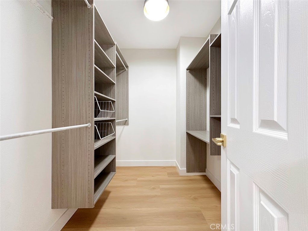 MLS #OC25270743 image #12