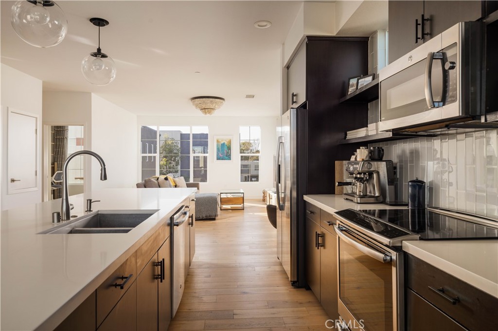 MLS #OC25270752 image #10