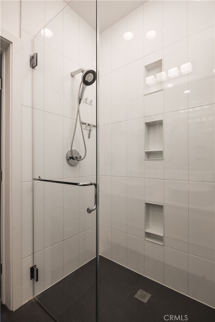 MLS #OC25270752 image #20