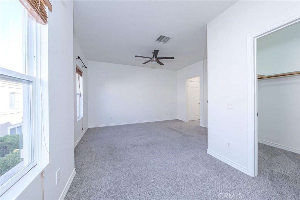 MLS #OC25270915 image #14