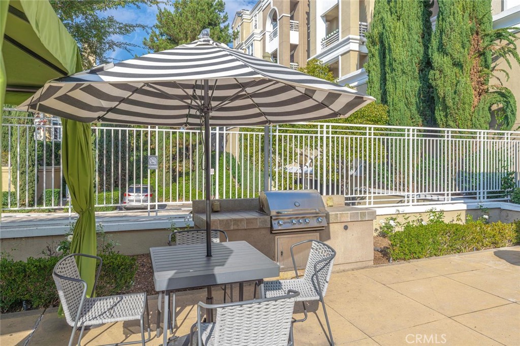 MLS #OC25270915 image #32