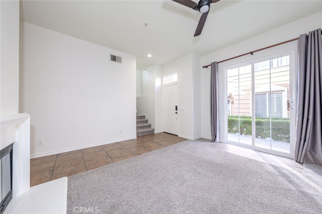 MLS #OC25270915 image #7