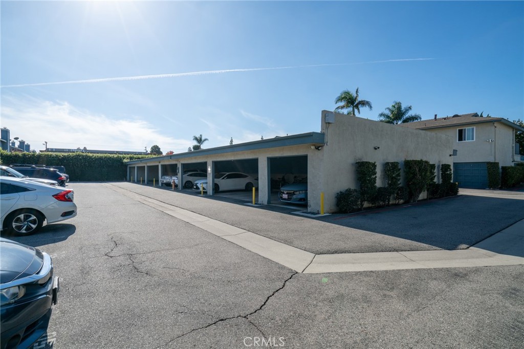 MLS #OC25270919 image #12