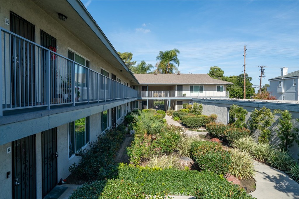 MLS #OC25270919 image #5