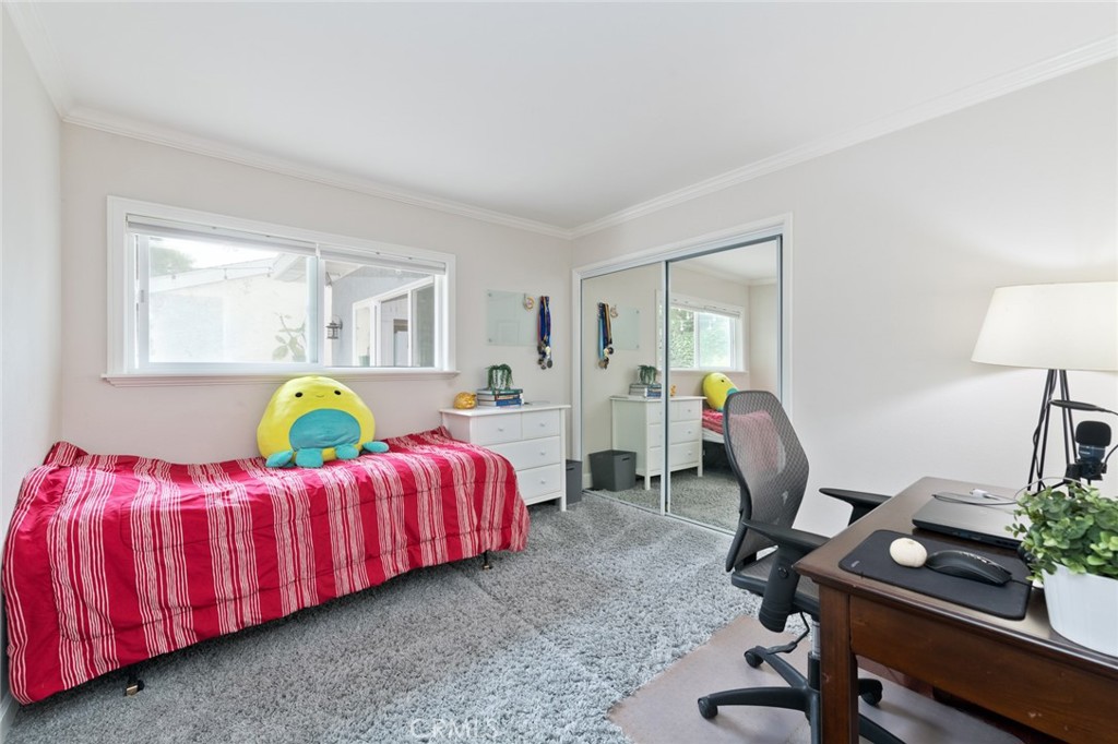 MLS #OC25270937 image #14