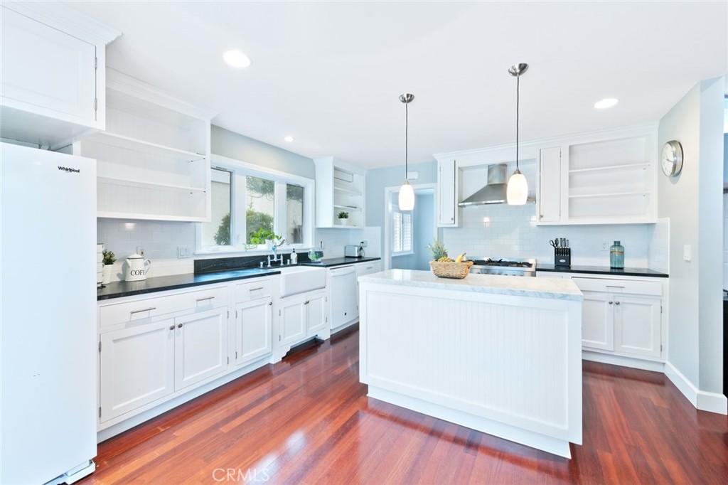 MLS #OC25270937 image #9