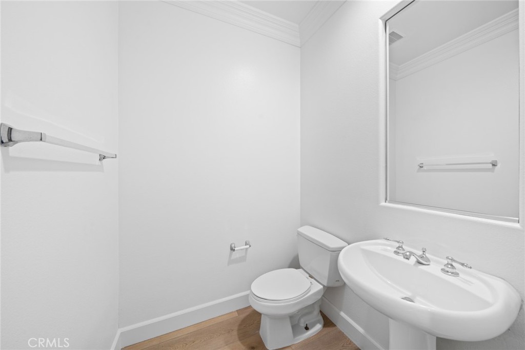 MLS #OC25270938 image #11