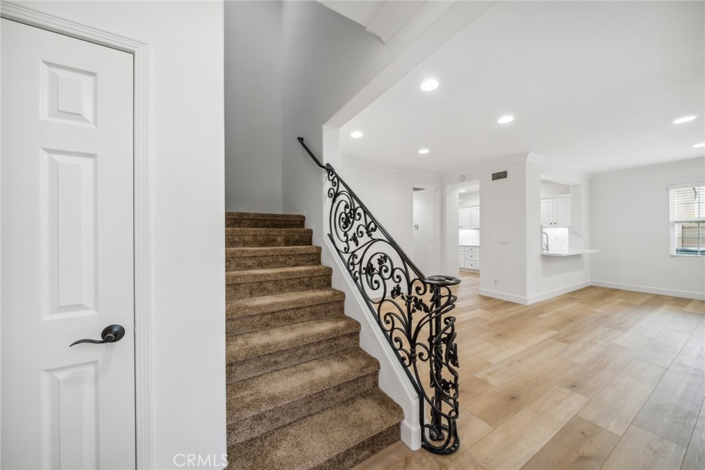 MLS #OC25270938 image #12