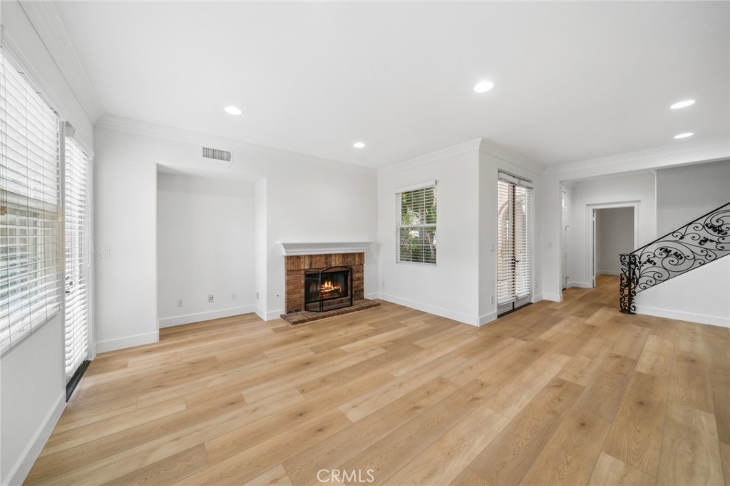 MLS #OC25270938 image #8