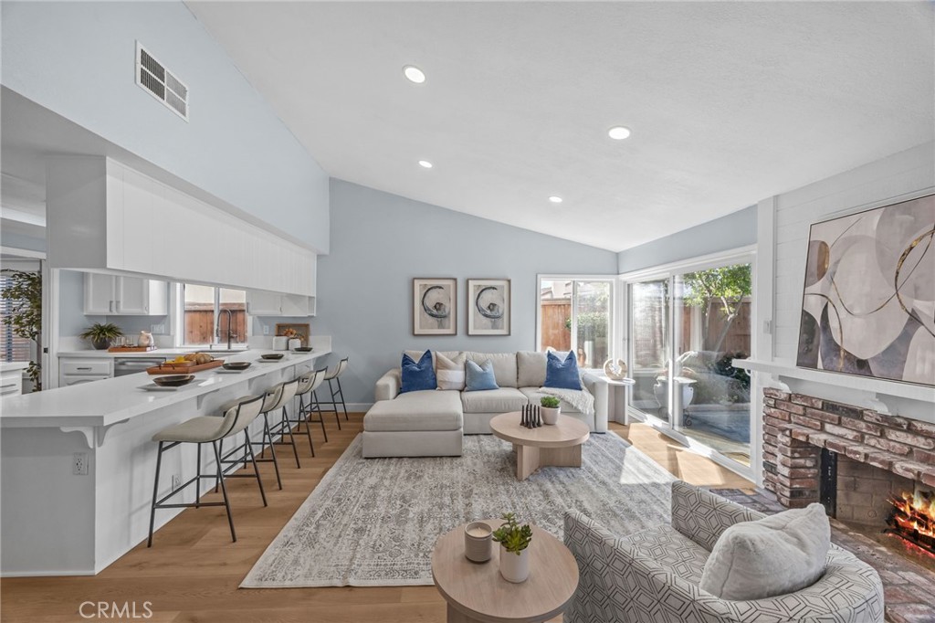 MLS #OC25270979 image #17