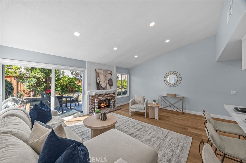 MLS #OC25270979 image #19