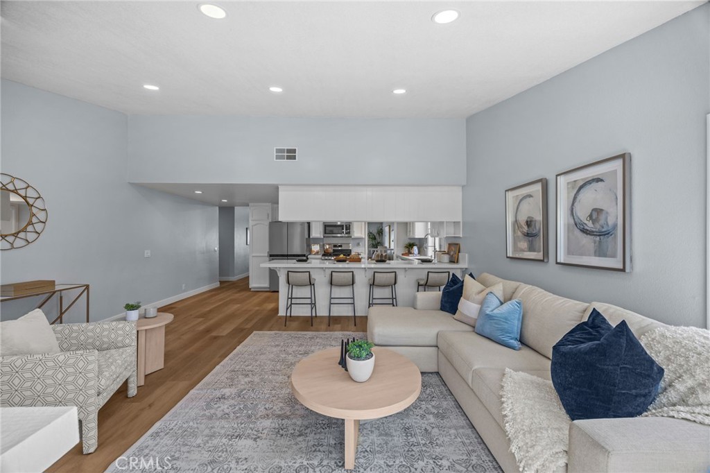 MLS #OC25270979 image #22