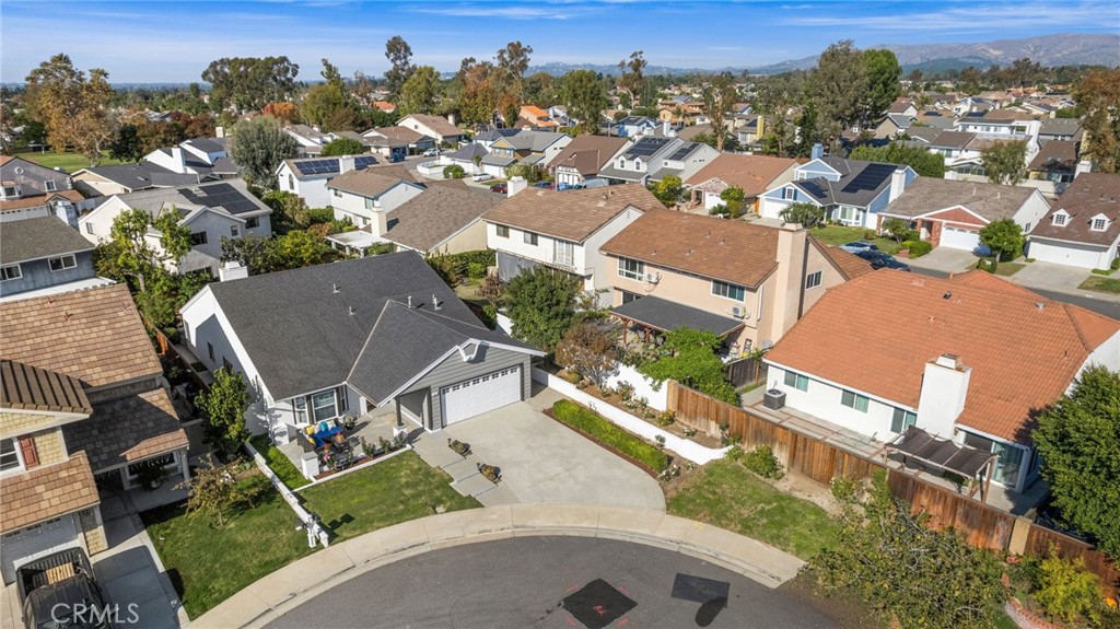 MLS #OC25270979 image #41