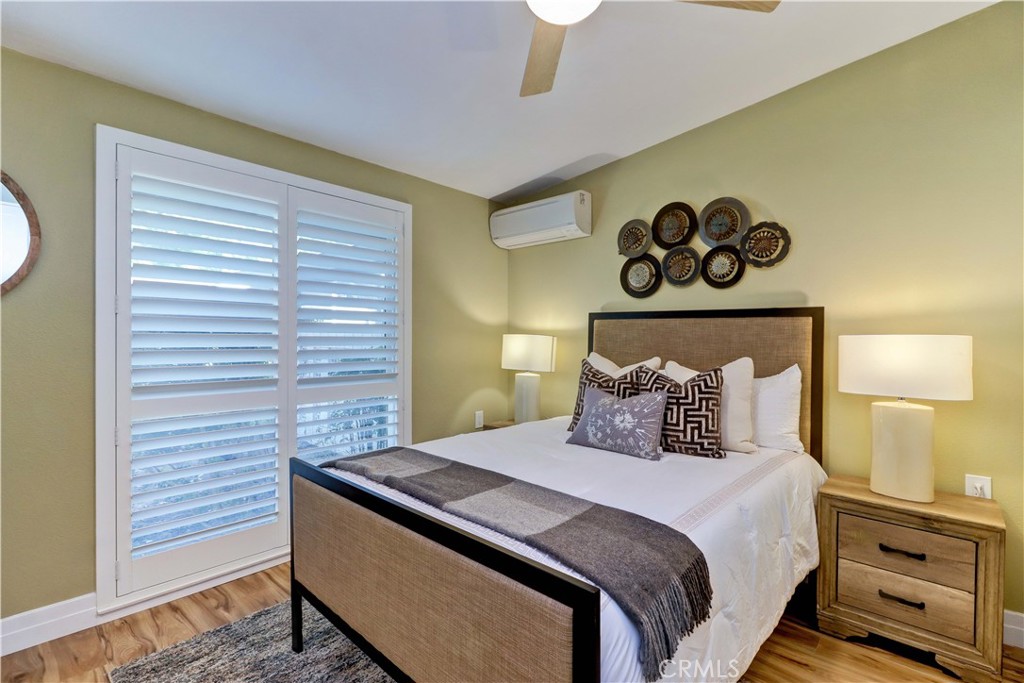 MLS #OC25270991 image #28