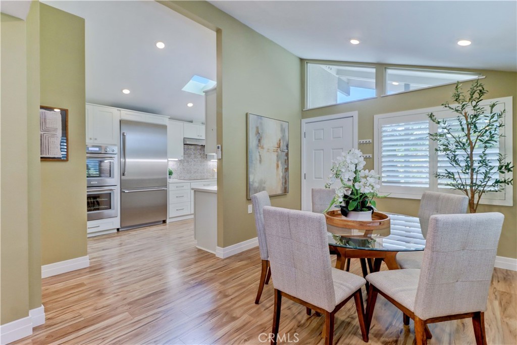 MLS #OC25270991 image #3