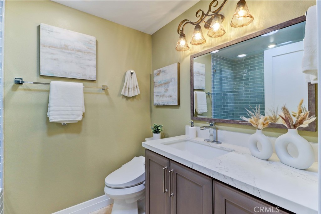 MLS #OC25270991 image #31