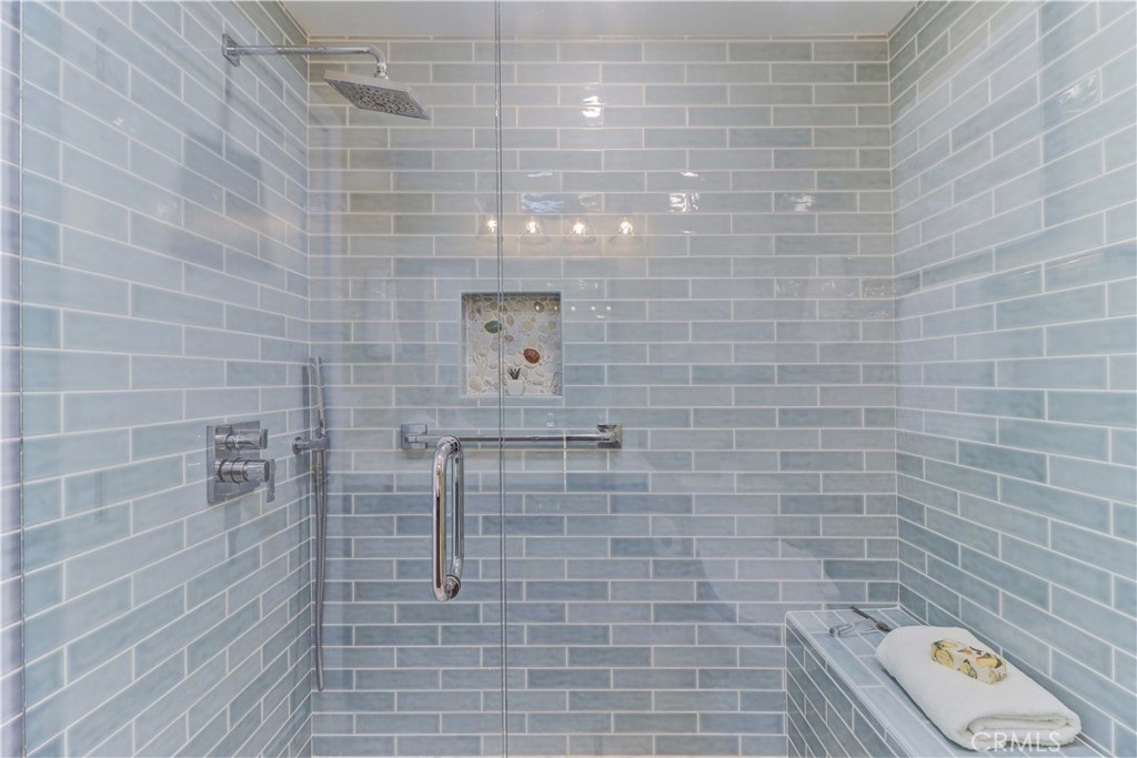 MLS #OC25270991 image #34