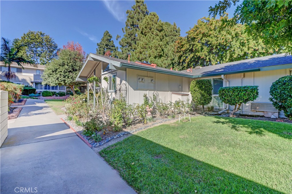 MLS #OC25270991 image #35