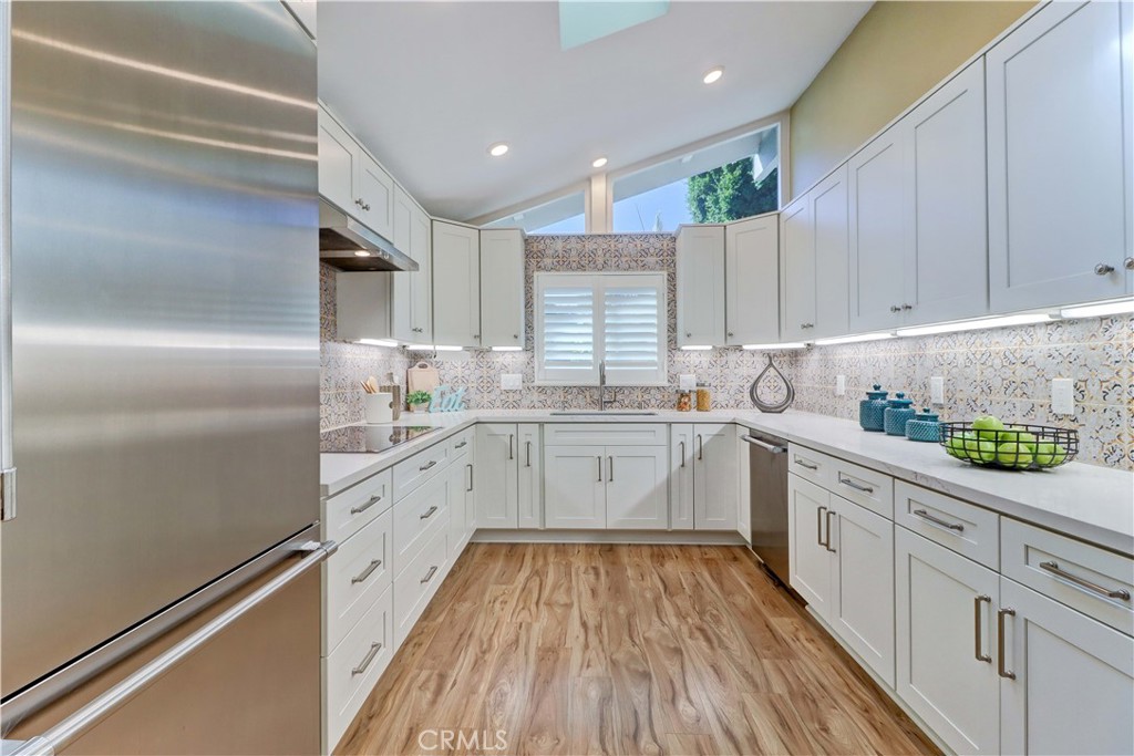 MLS #OC25270991 image #5